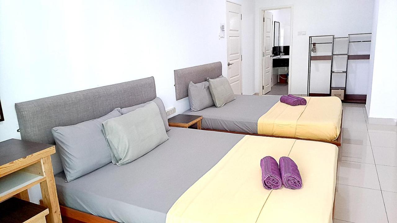 Mansion One Entire House 3 Queenbeds - Spacious Balcony Seaview Джорджтаун Экстерьер фото